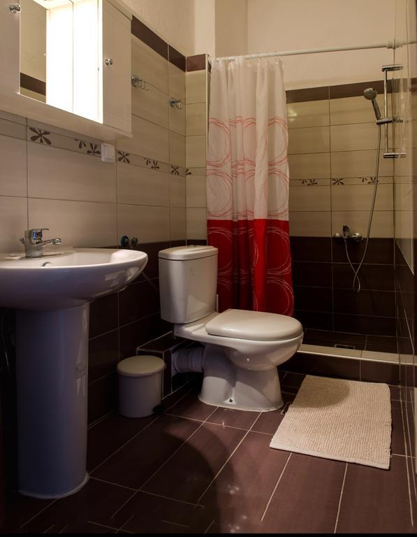 Hotel Stefani 사르티 외부 사진