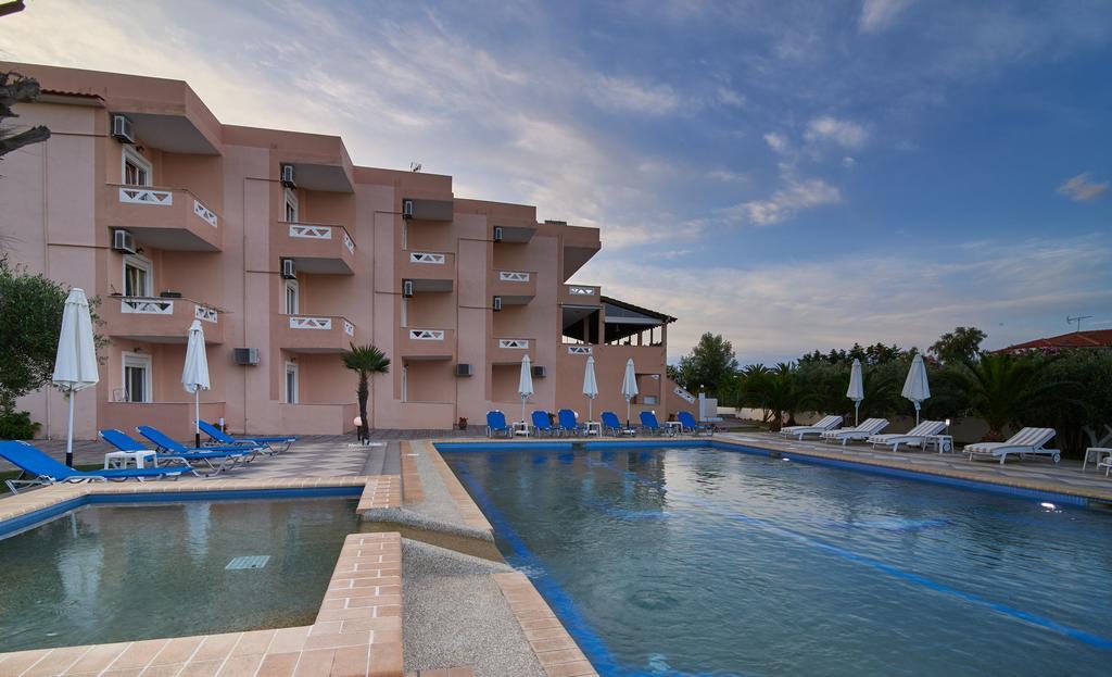Hotel Stefani 사르티 외부 사진