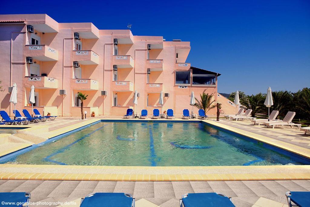Hotel Stefani 사르티 외부 사진