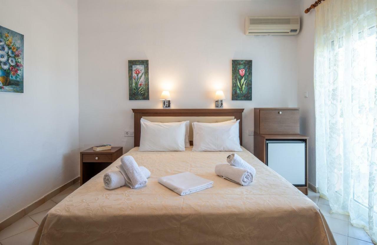 Hotel Stefani 사르티 외부 사진