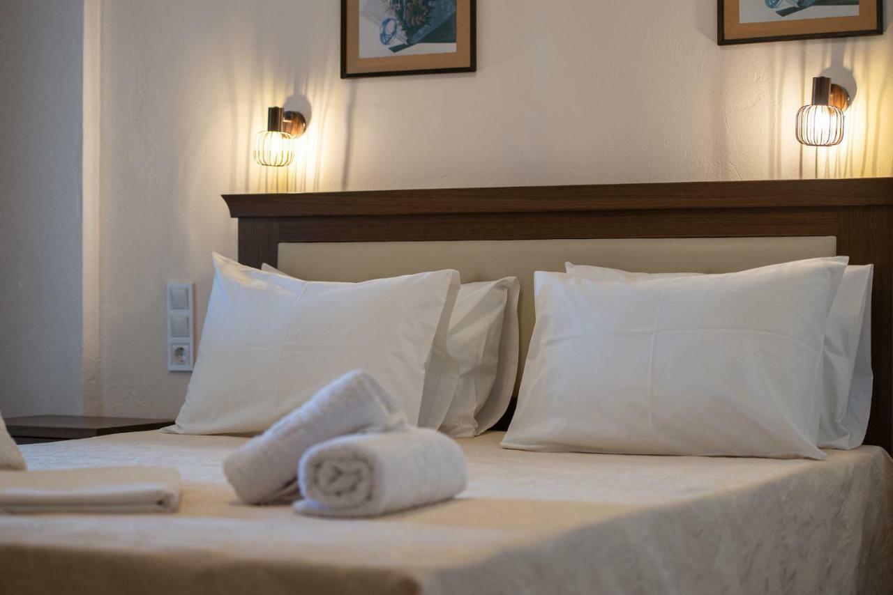 Hotel Stefani 사르티 외부 사진