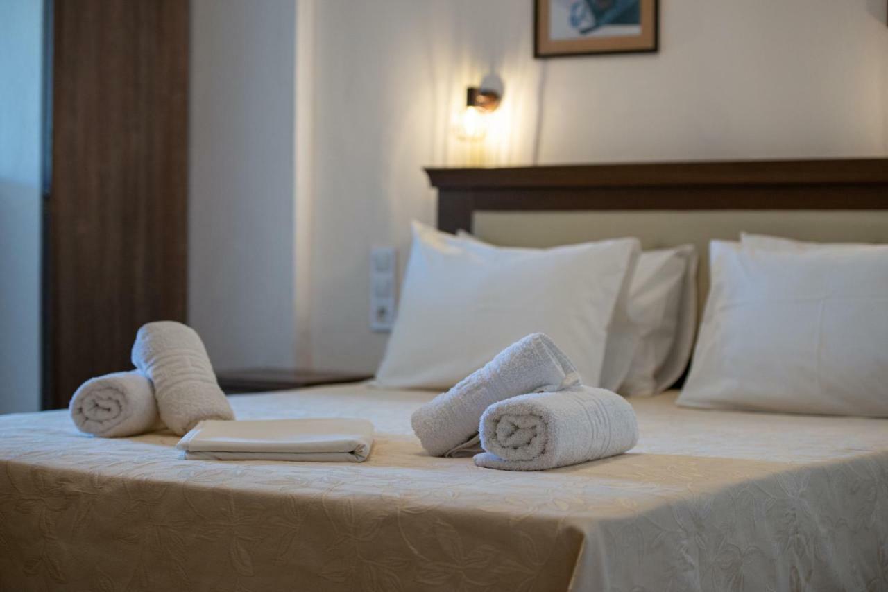Hotel Stefani 사르티 외부 사진